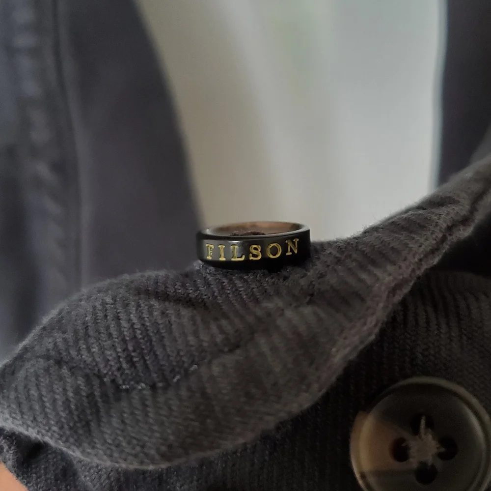 Filson Alaskan guide button down shirt - Picture 5 of 7